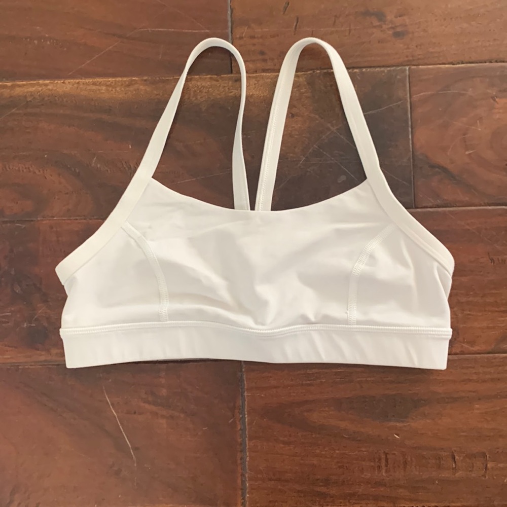 Lululemon white sports bra